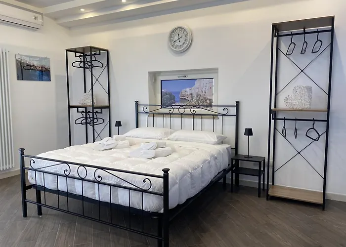 Frame Alojamento de Acomodação e Pequeno-almoço Polignano a Mare