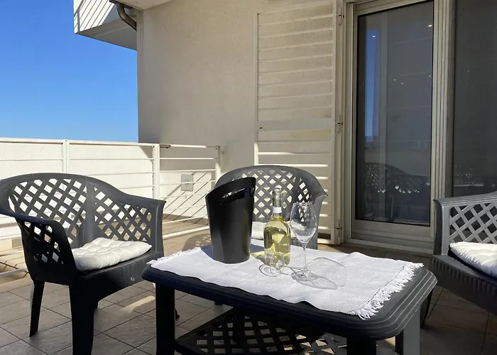 Frame Bed & Breakfast